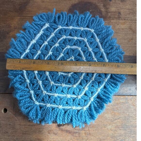 Handmade Vintage Hexagon Shape Crocheted Hot Pad Trivet Coaster Doilies Set of 4 - Picture 3 of 7